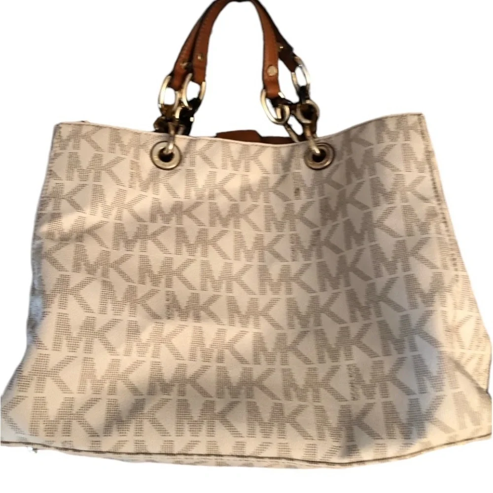 Micheal Kors  large Ivory classic monogram bag gold & tortoise handles